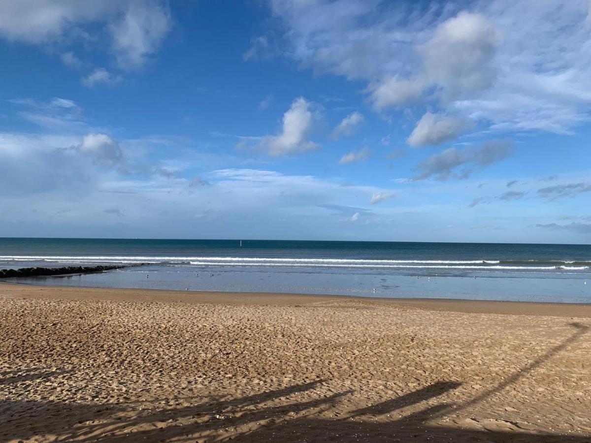 2 Pieces Acces Mer Et Thalasso Cabourg Exteriér fotografie